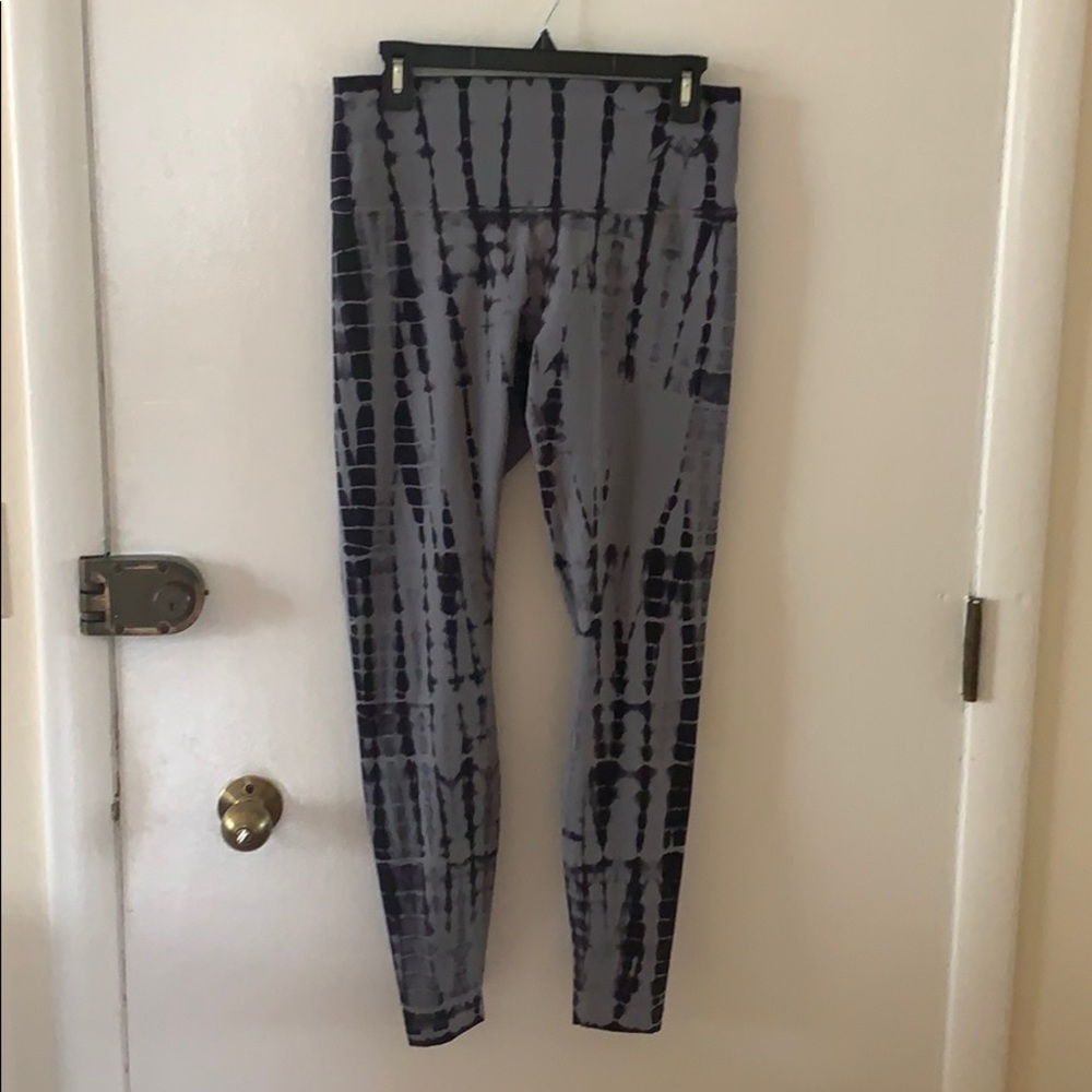 Lululemon size 10 leggings